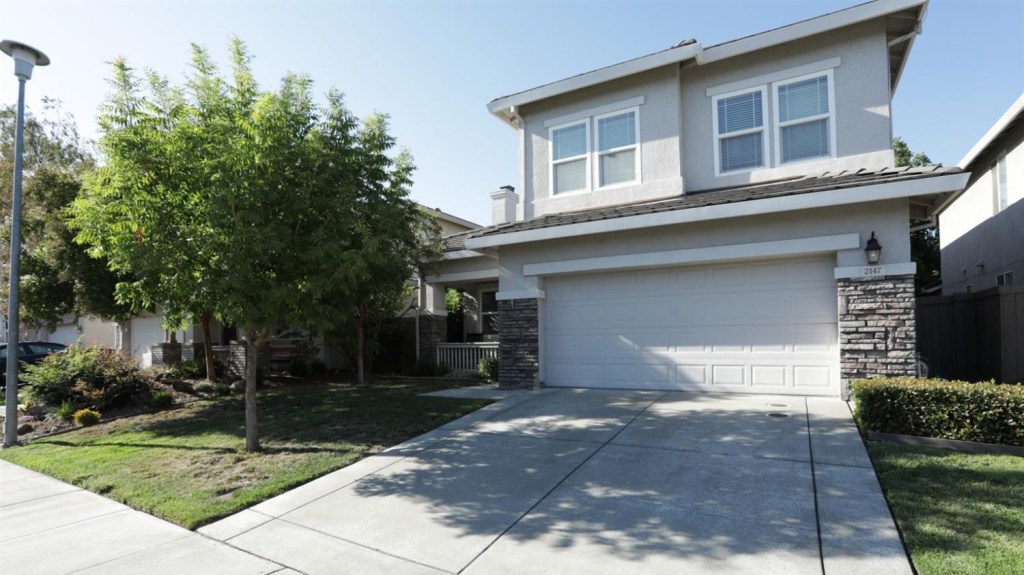 Sold in 175 days $377k – 2147 Raymar Ct, Sacramento,&nbsp;California